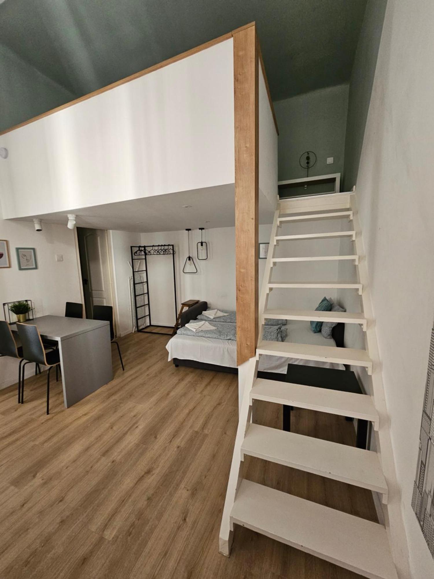 Stylish Suite Westend 布达佩斯 外观 照片